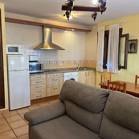 Apartamentos Los Parrales Вильяльба-де-ла-Сьерра Экстерьер фото