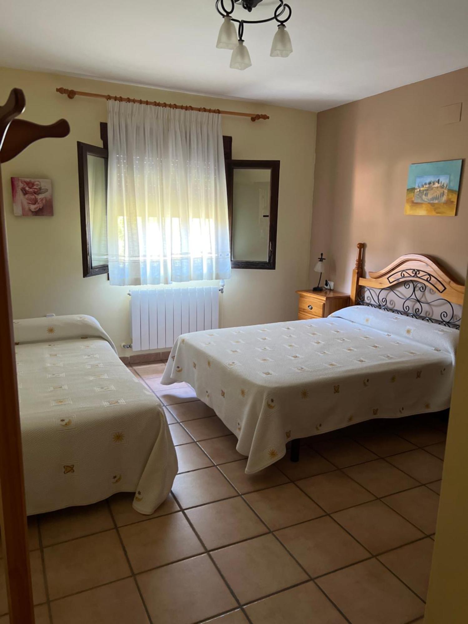 Apartamentos Los Parrales Вильяльба-де-ла-Сьерра Экстерьер фото