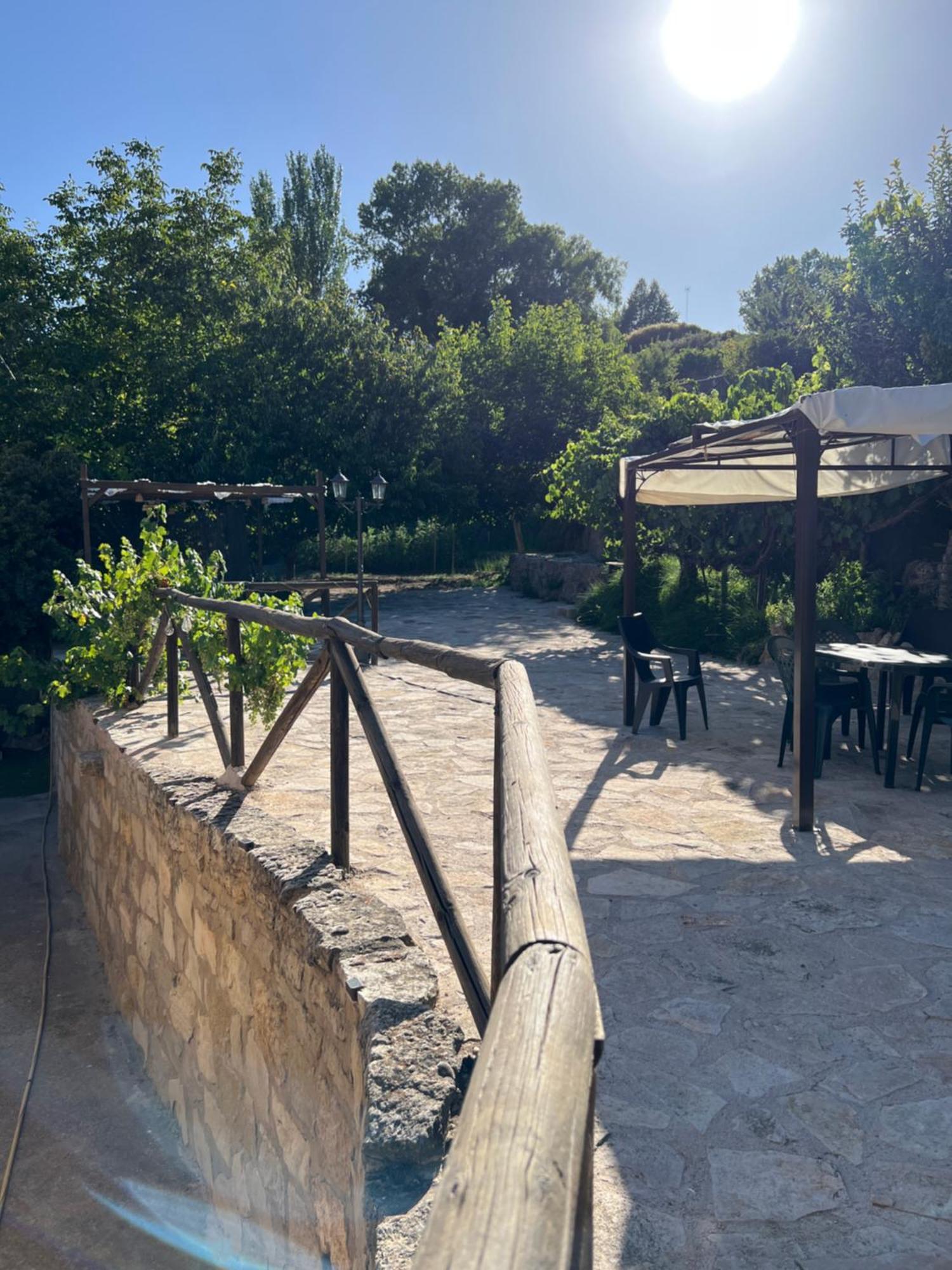 Apartamentos Los Parrales Вильяльба-де-ла-Сьерра Экстерьер фото