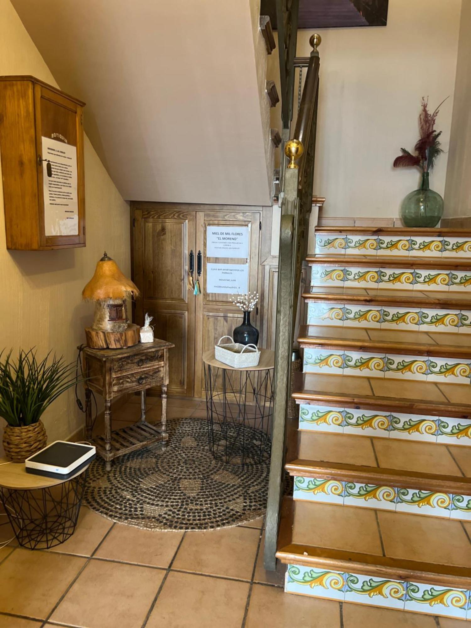 Apartamentos Los Parrales Вильяльба-де-ла-Сьерра Экстерьер фото