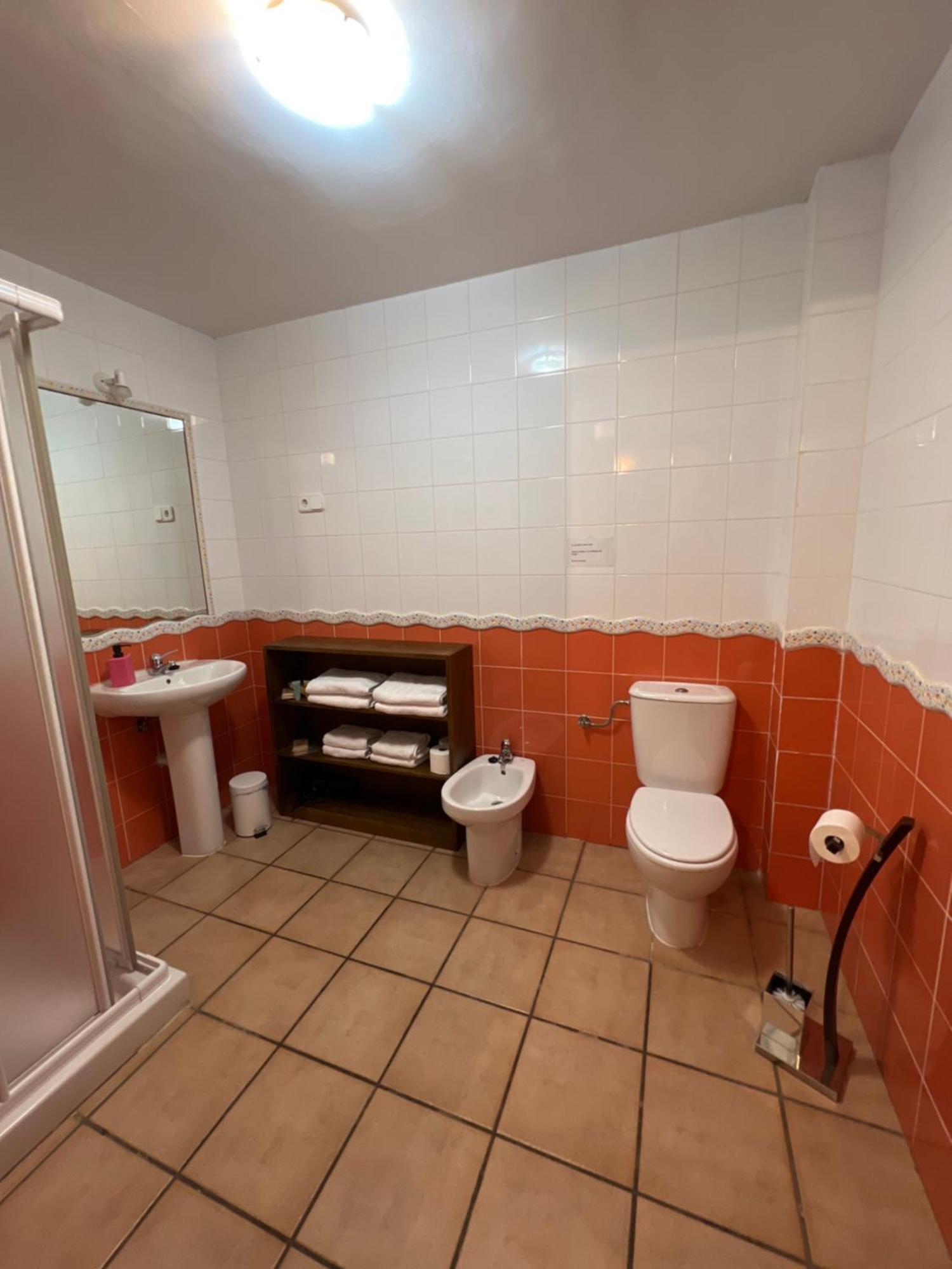 Apartamentos Los Parrales Вильяльба-де-ла-Сьерра Экстерьер фото